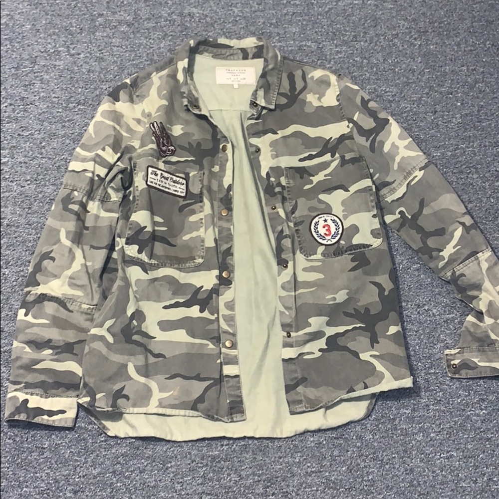 Zara camo vintage button up